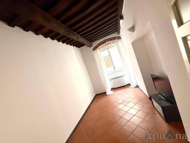 Appartamento in affitto a Centro Est, Serra Riccò