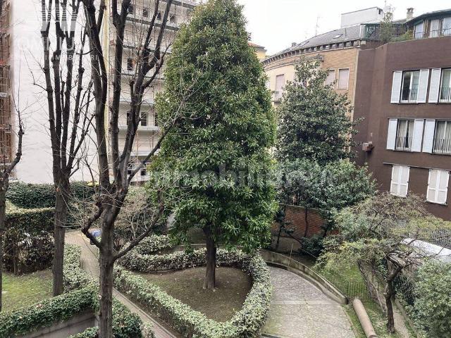 Appartamento in affitto a Municipio 1, Milano