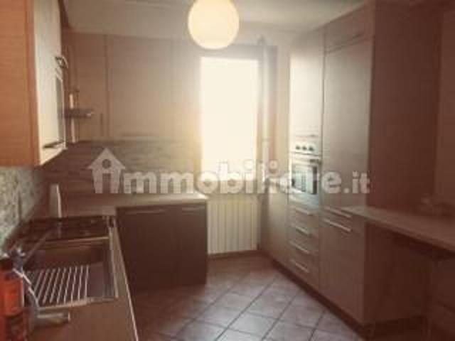 Appartamento in affitto a Gambolò, Pavia