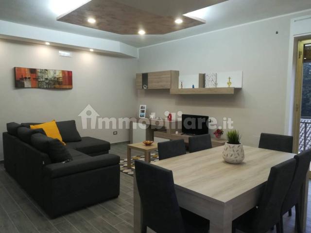 Appartamento in affitto a Casalotto, Piazza