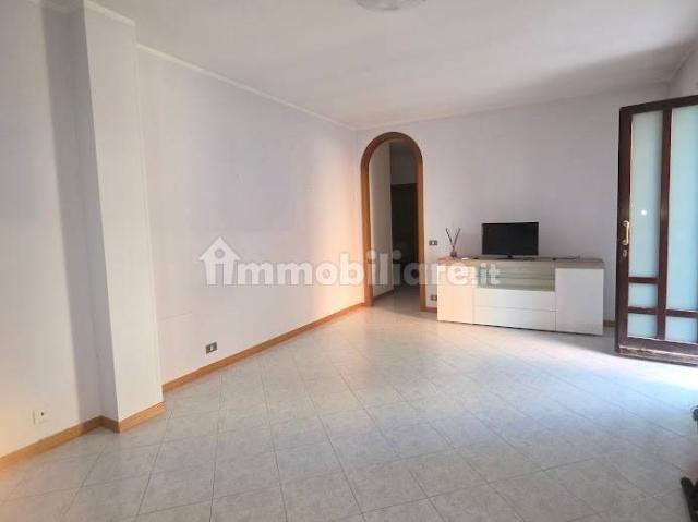 Appartamento in affitto a Faleriense, Marche