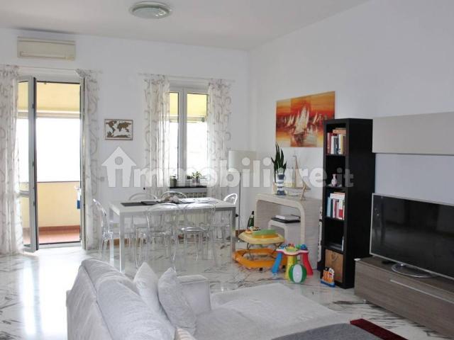 Appartamento in affitto a Levante, Serra Riccò