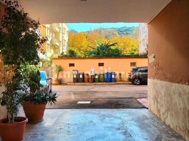 Appartamento in affitto a Nicolosi, Latina