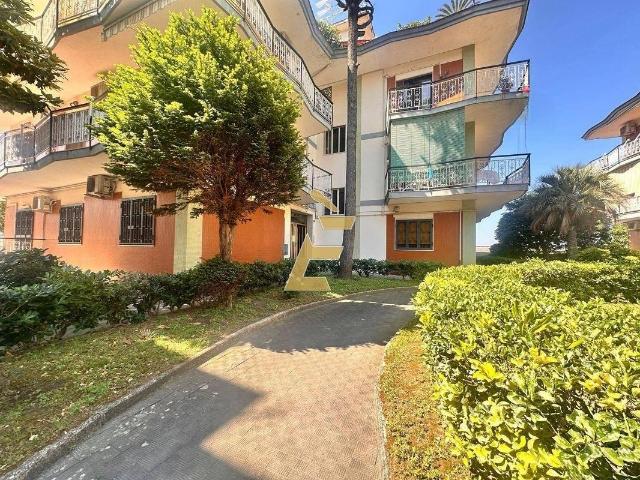 Appartamento in affitto a Portici, Campania