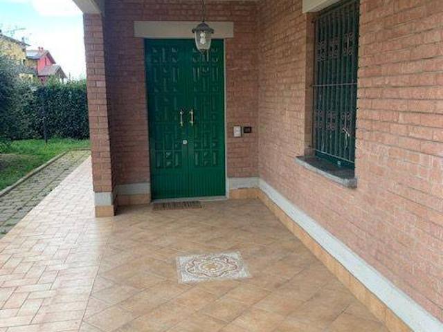 Appartamento in affitto a Sabbione, Re