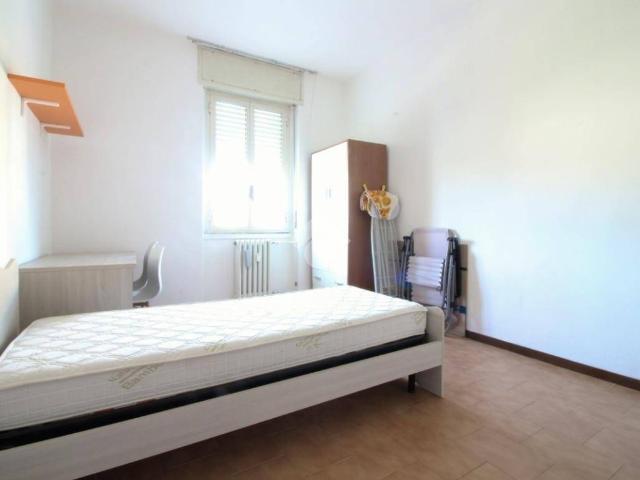Appartamento in affitto a Vallone, Pavia