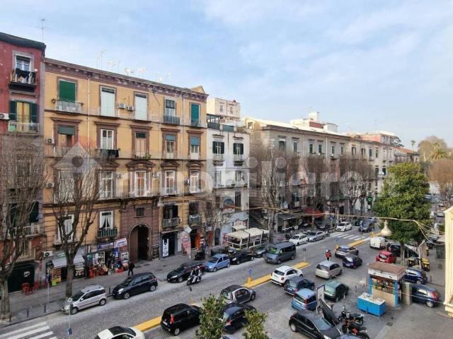 Appartamento in affitto a Municipalità 3, Campania