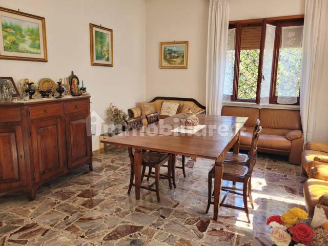Appartamento in affitto a Colline Matildiche, Re