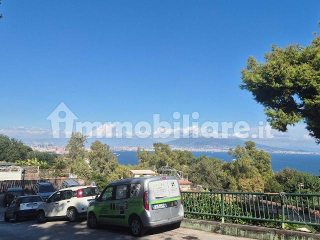 Appartamento in affitto a Municipalità 1, Campania