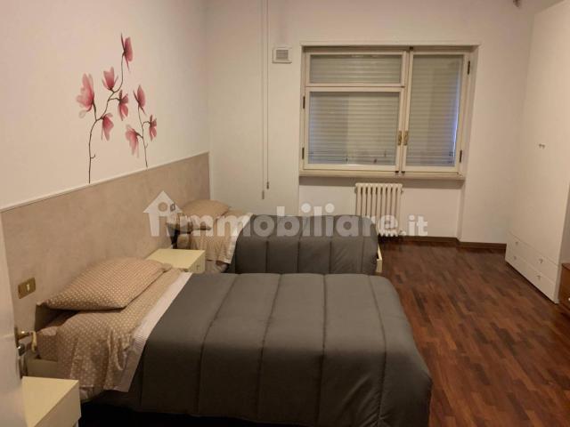 Appartamento in affitto a Centro storico, Marche
