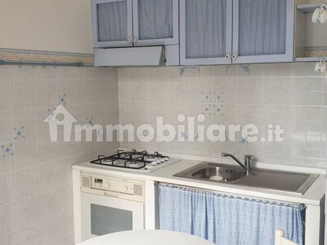 Appartamento in affitto a Centro Est, Serra Riccò