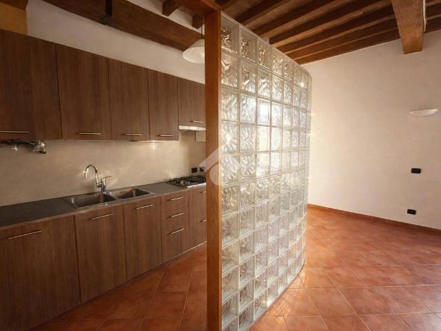 Appartamento in affitto a Tresinaro - Secchia, Re
