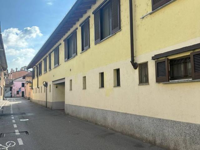 Appartamento in affitto a Paullo, Milano