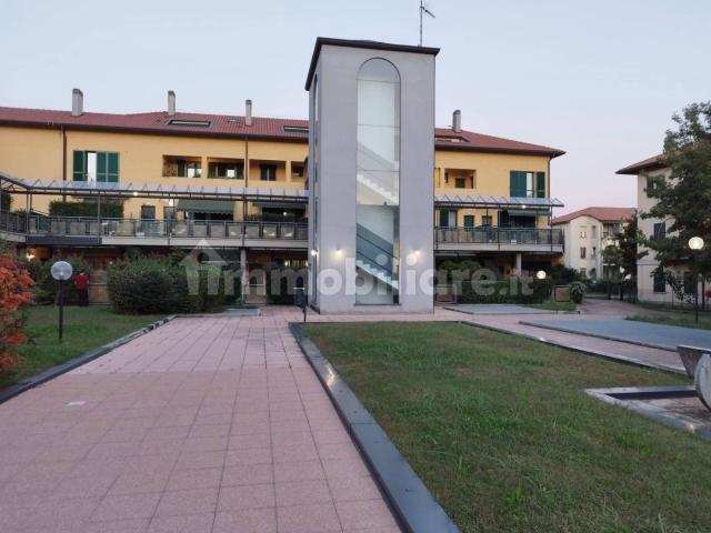 Appartamento in affitto a Santa Maria Rossa, Garbagnate Milanese