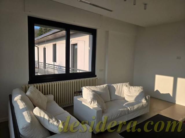 Appartamento in affitto a Sesto Calende, Lombardia