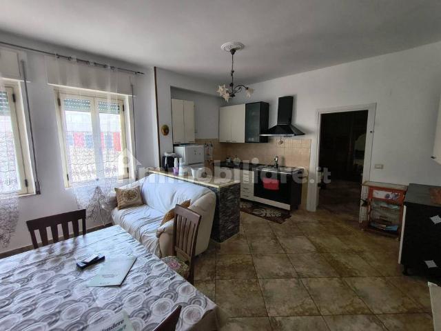 Appartamento in affitto a Marinella, Calabria