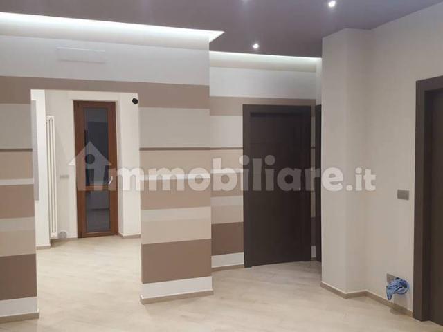 Appartamento in affitto a Oltresempione, Legnano