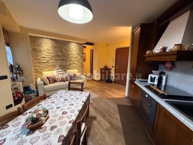 Appartamento in affitto a Corva, Marche