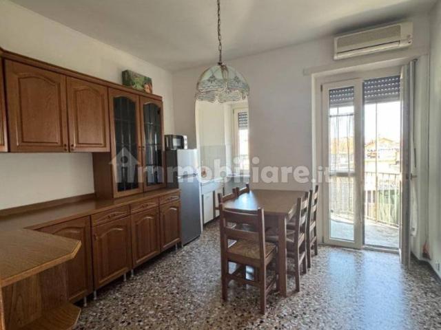 Appartamento in affitto a Sassone, Roma Capitale