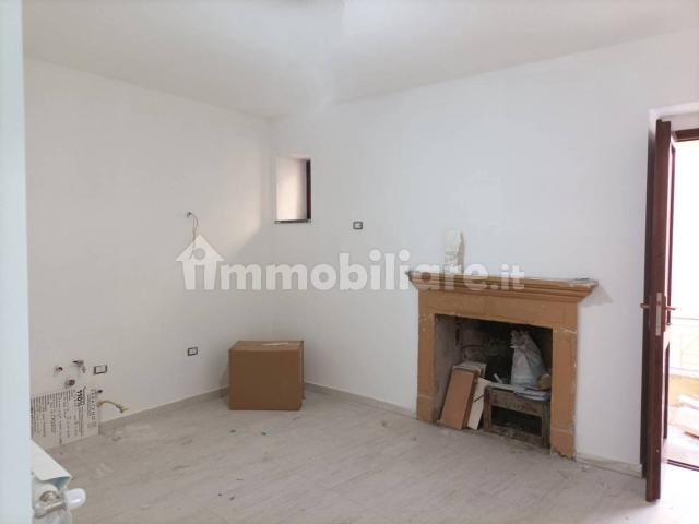 Appartamento in affitto a Senise, Basilicata