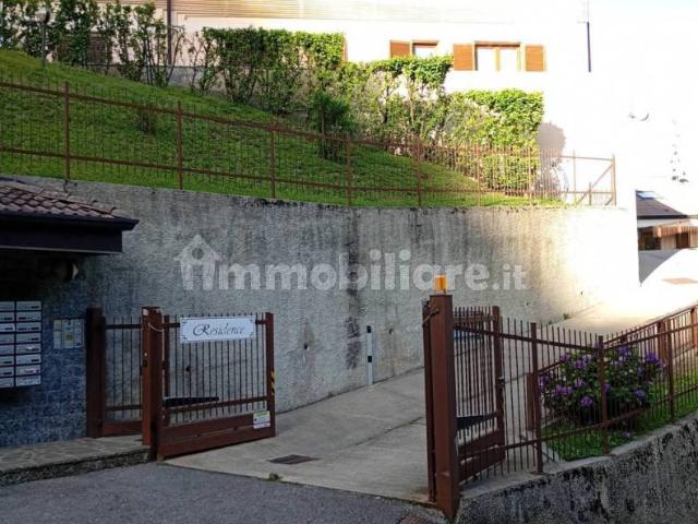 Appartamento in affitto a Dizzasco, Lombardia