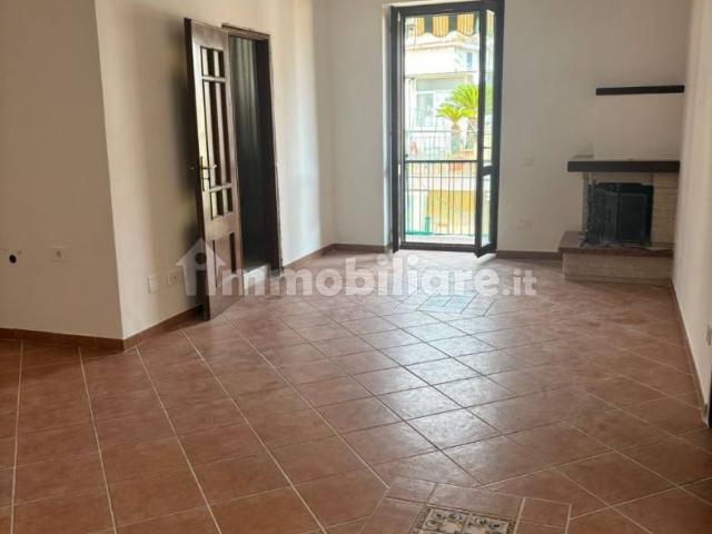 Appartamento in affitto a Valle Mazzone, Roma Capitale