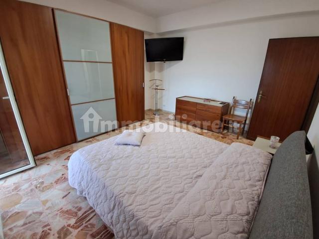 Appartamento in affitto a Sperone, Messina