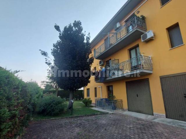 Appartamento in affitto a Eremo, Curtatone