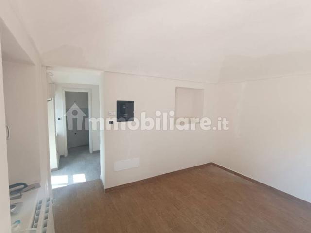Appartamento in affitto a Cisterna Di Latina, Lazio