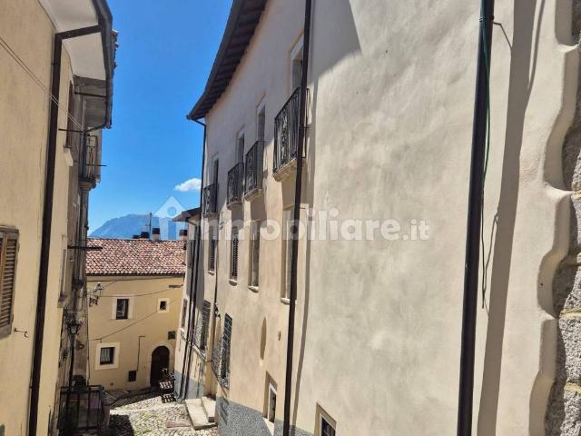 Appartamento in affitto a Rocca Di Cambio, Abruzzo