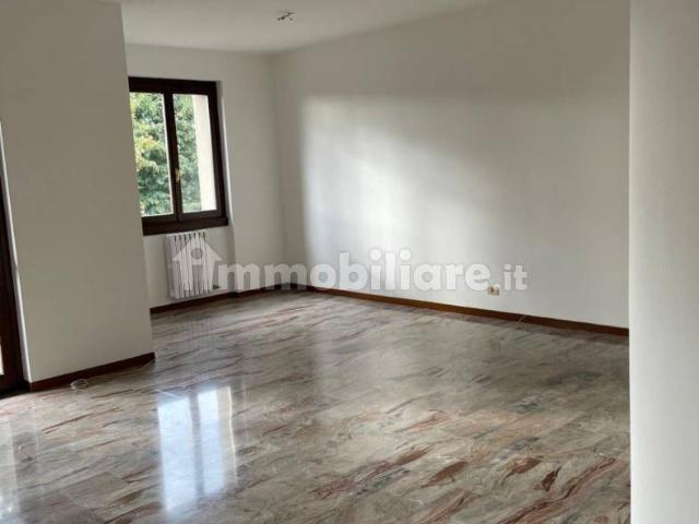 Appartamento in affitto a Urgnano, Bergamo