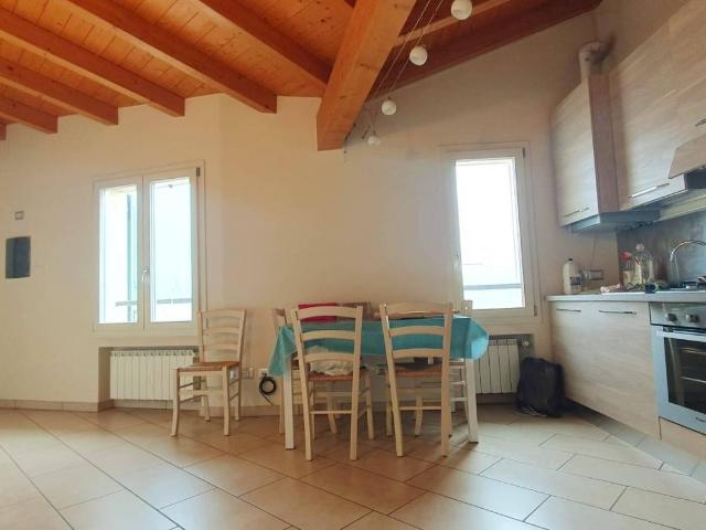 Appartamento in affitto a San Zeno Naviglio, Brescia