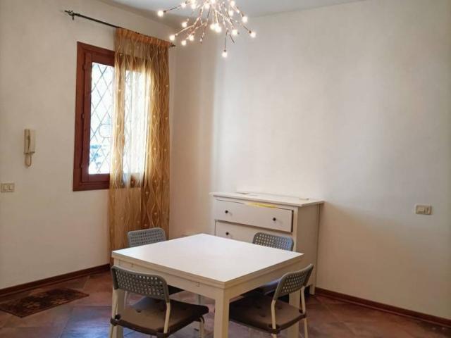 Appartamento in affitto a Carrara San Giorgio, Due Carrare