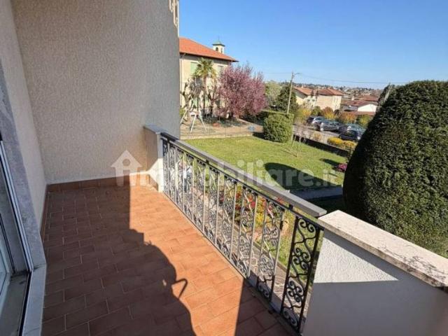 Appartamento in affitto a Lissago, Varese