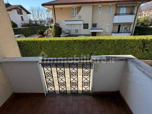 Appartamento in affitto a Lissago, Varese