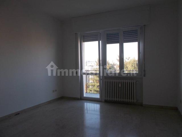 Appartamento in affitto a Cassina Pertusella, Caronno Pertusella