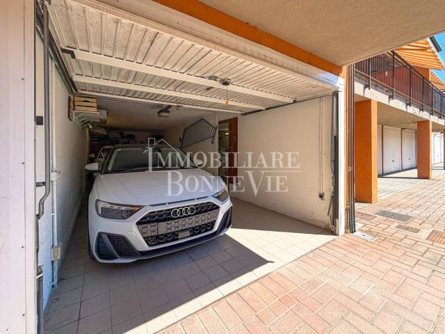 Appartamento in affitto a Ronago, Lombardia
