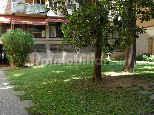 Appartamento in affitto a Santo Stefano, Bologna