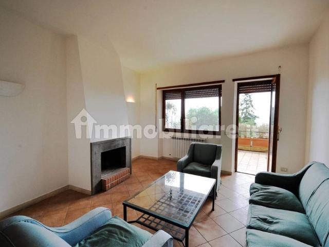 Appartamento in affitto a Trevignano Romano, Roma Capitale
