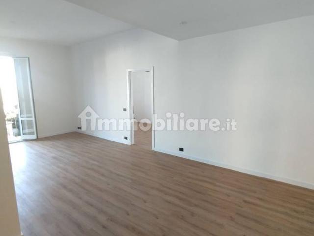 Appartamento in affitto a Medio Levante, Serra Riccò