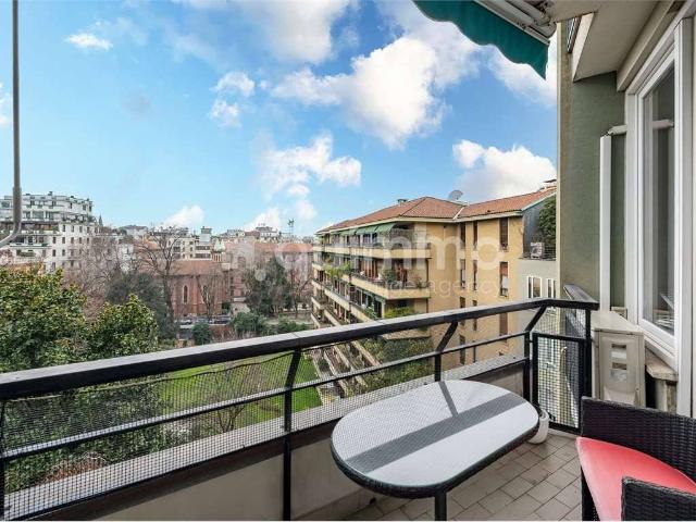 Appartamento in affitto a Municipio 1, Milano