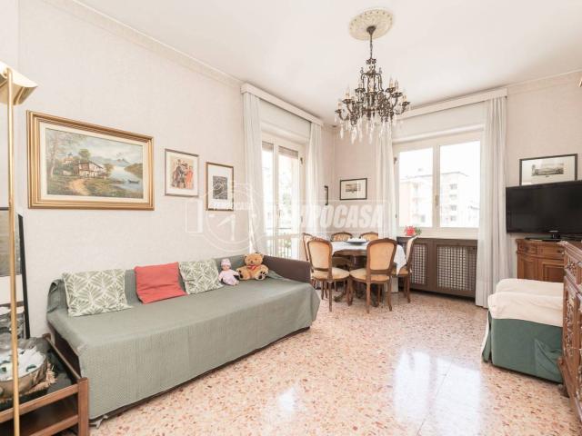 Appartamento in affitto a Municipio 9, Milano
