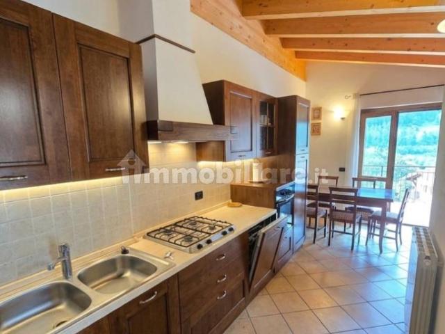 Appartamento in affitto a Ardenno, Lombardia