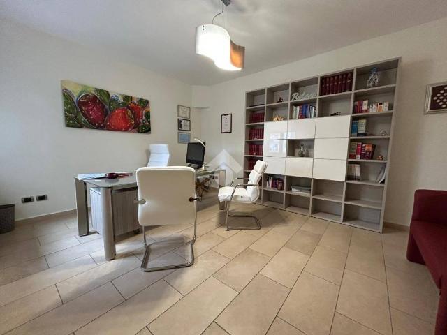 Appartamento in affitto a Quartiere Tribunale, Calabria
