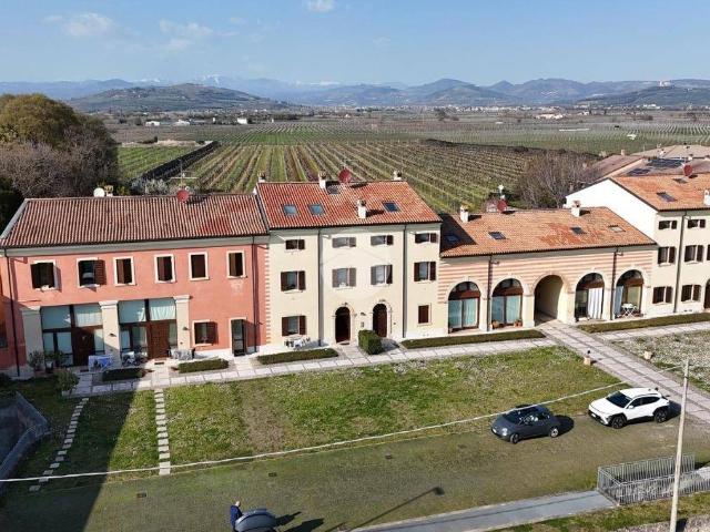 Appartamento in affitto a Colognola Ai Colli, Veneto