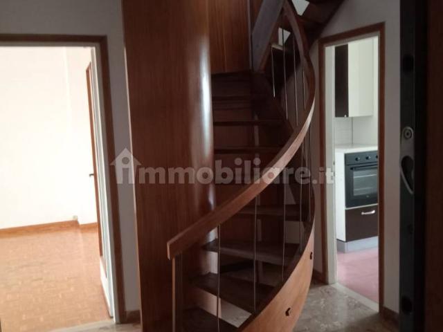 Appartamento in affitto a Vallata, Campania