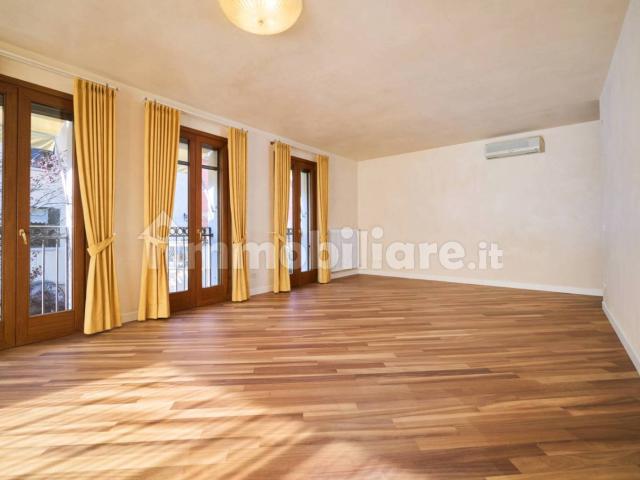 Appartamento in affitto a San Zeno, Treviso