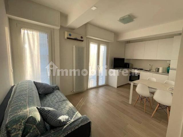 Appartamento in affitto a Riccione, Reggio Emilia