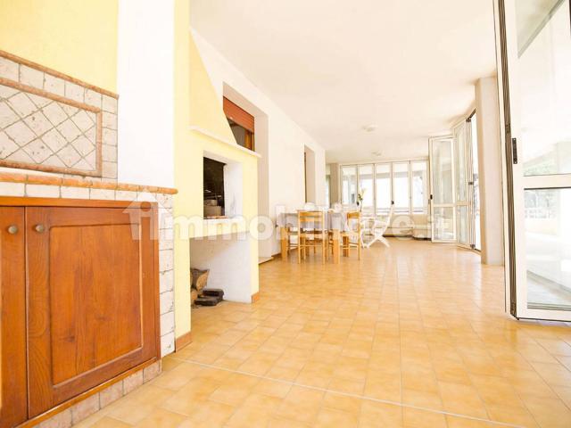 Appartamento in affitto a Capezzana, Prato