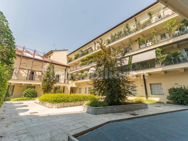 Appartamento in affitto a Municipio 1, Milano